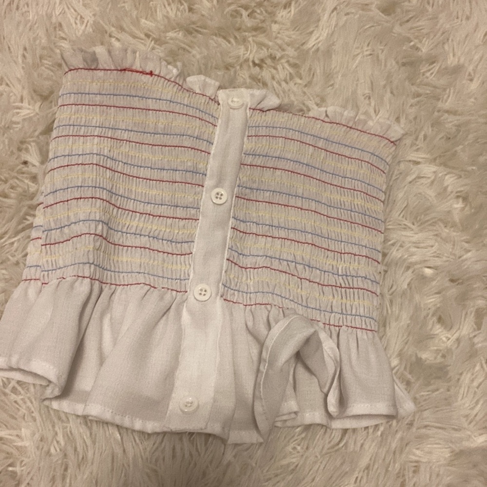 Details- 💗 Super stretchy!! Cropped, no damage or stains!! ☺️